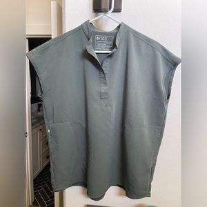 FIGS Women's Green Top